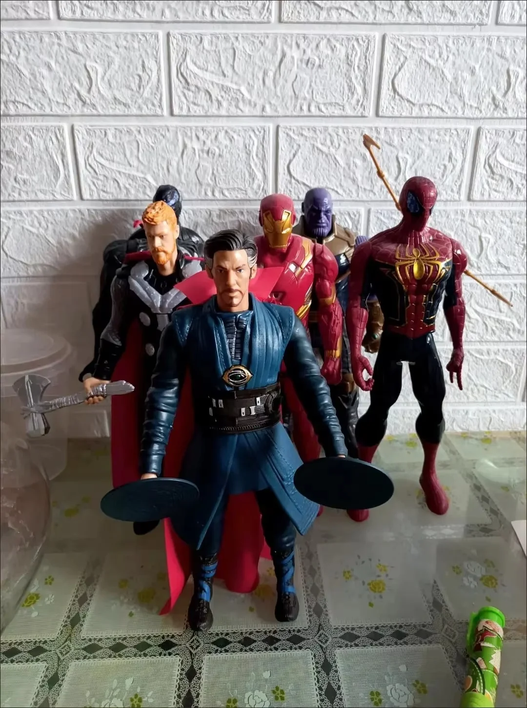 30cm marvel vingadores brinquedo thanos hulk spiderman capitão américa thor pantera negra homem de ferro com som e luz ação presente brinquedo