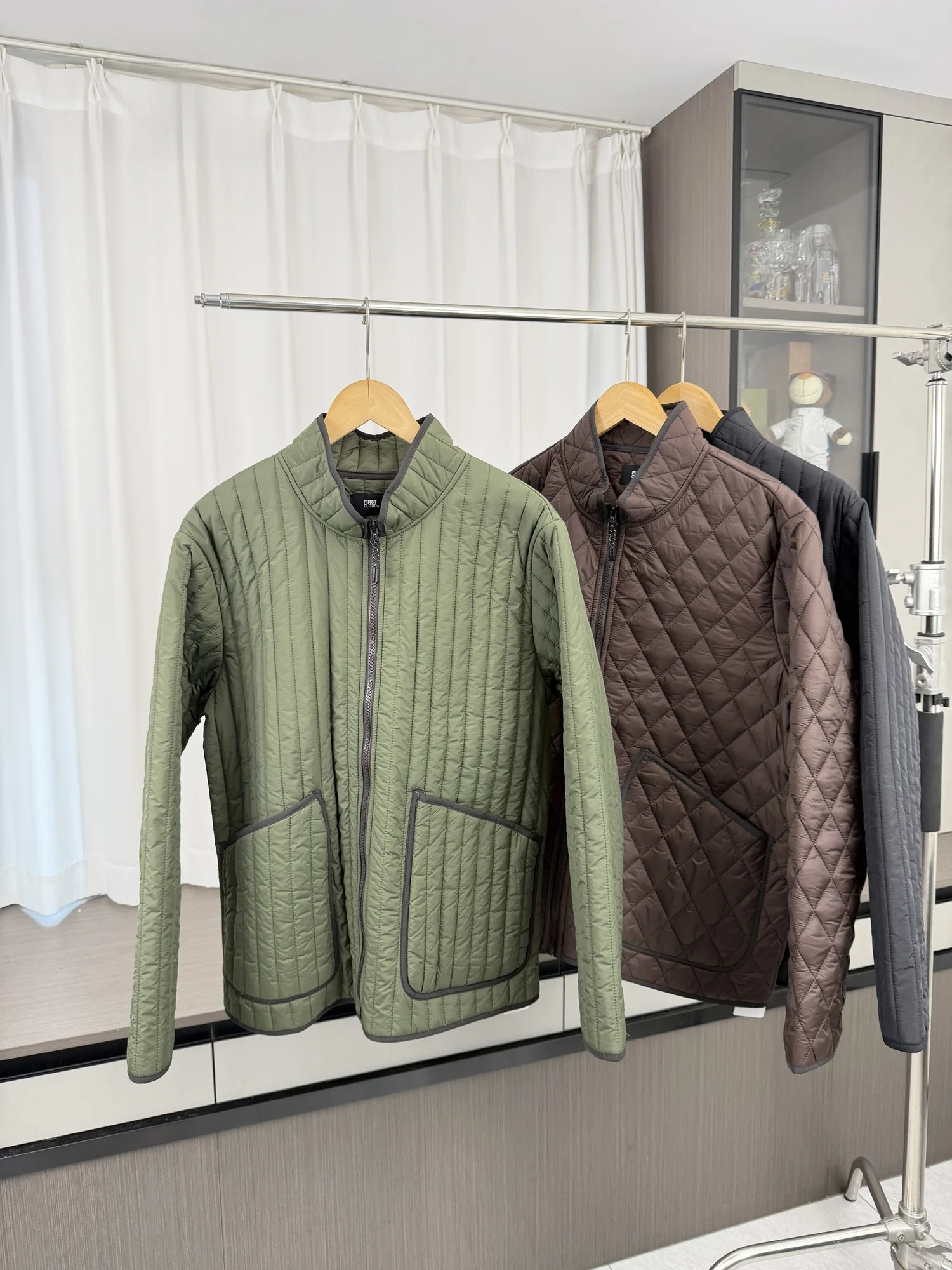 Men's Vintage Style Thin Cotton Jacket with Inner Liner Quilted Vertical Stripe Design Autumn Winter Warm Loose Fit Coat