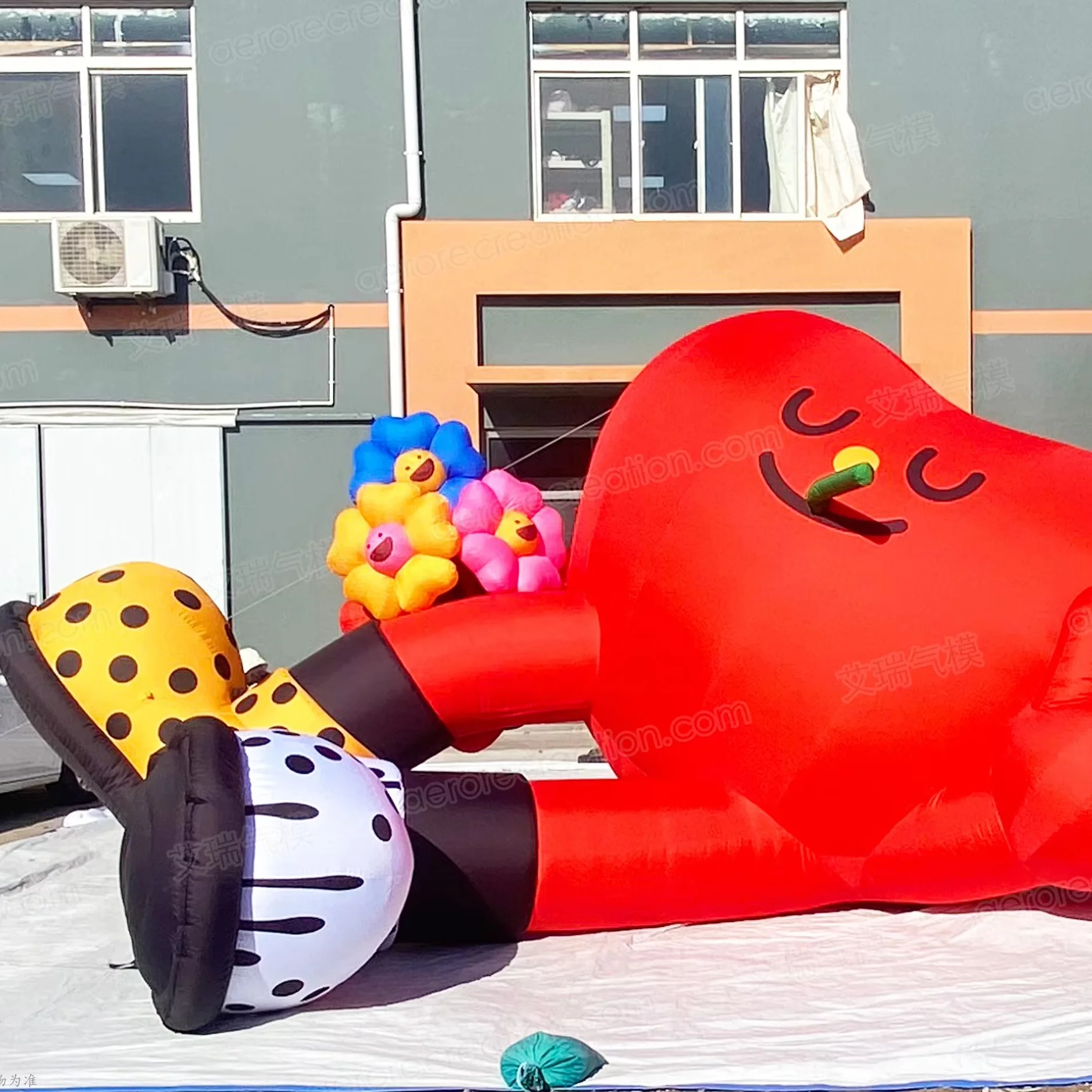 Hot Sale NEW Design Inflatable Large Inflatable Custom Heart for Event Planning Decoration With LED Lights