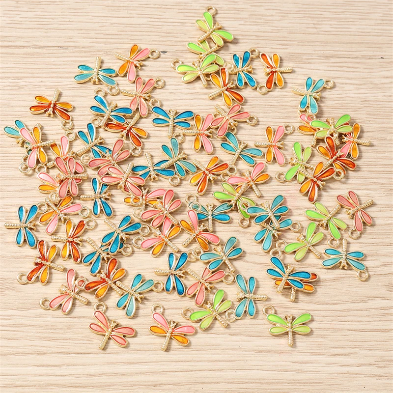 10 Stück 15 x 12 mm niedliche Emaille-Anhänger mit fliegender Libelle für die Herstellung von Halsketten, Ohrringen, Armbändern, DIY-Handwerk, Schmuckzubehör – Detail 12