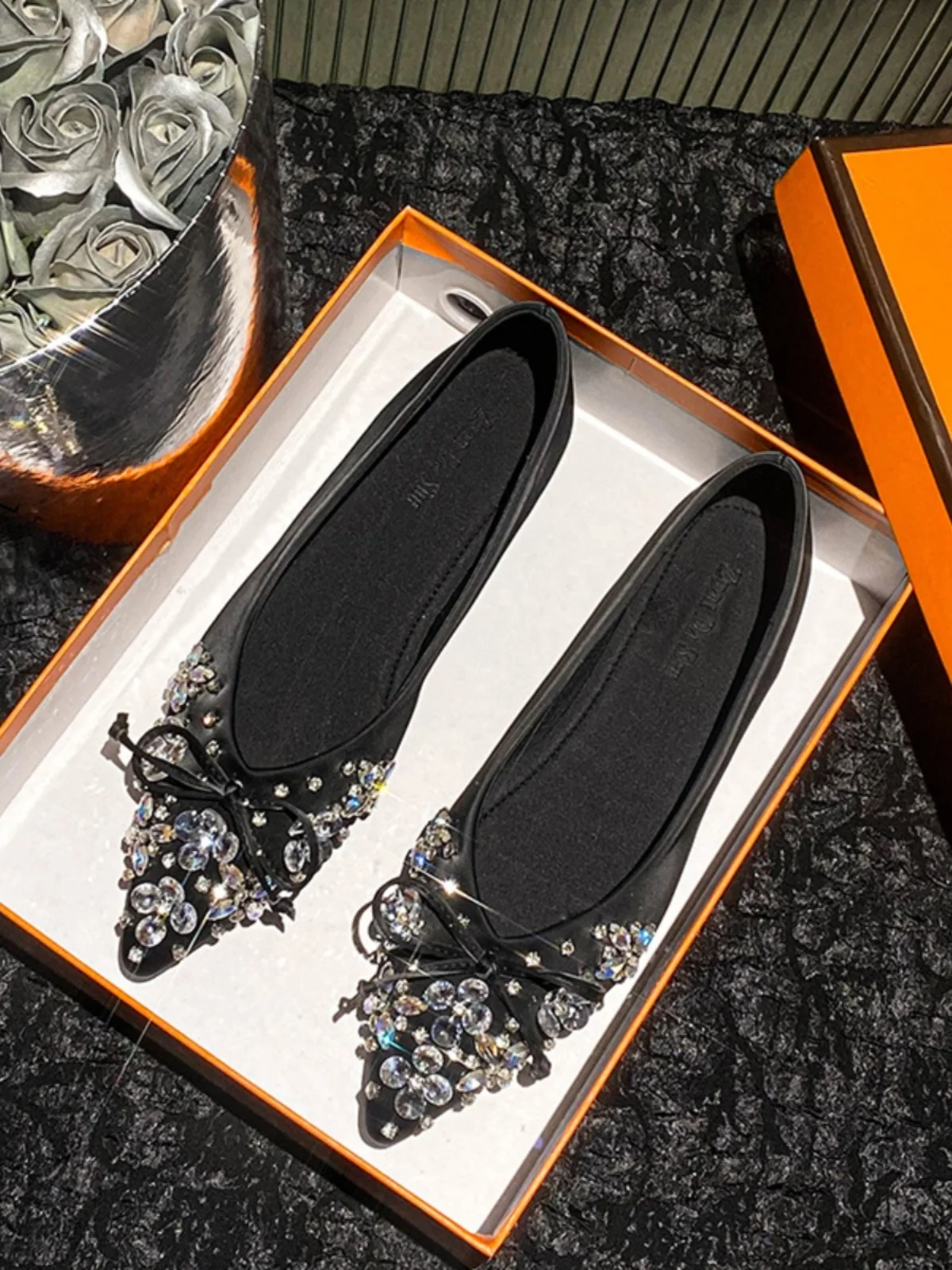 Korean Style Sharp Pointed Toe  Knot Water Diamond Women's Single Shoes Universal Pumps High Insole Large Size Shoes...