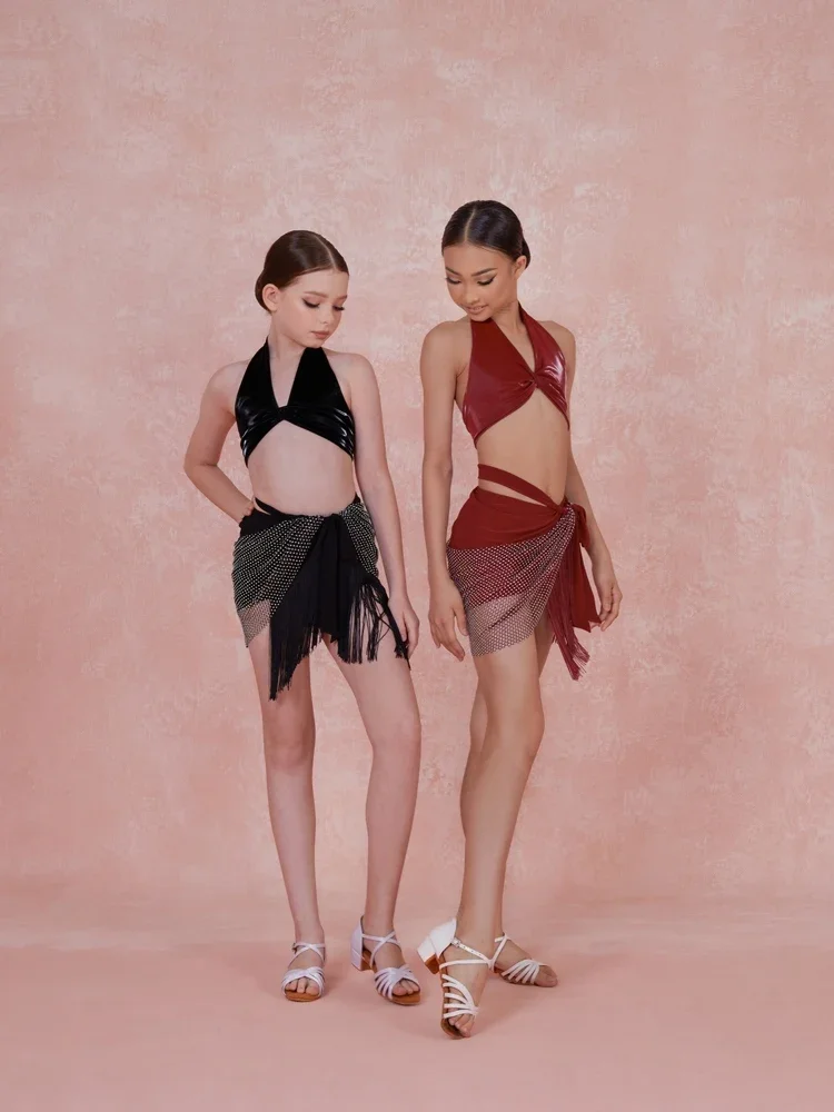 Abito con gonne divise con collo appeso Abito Chacha Rumba Tango Abito da spettacolo latino ZYM Costumi di danza latina per ragazze
