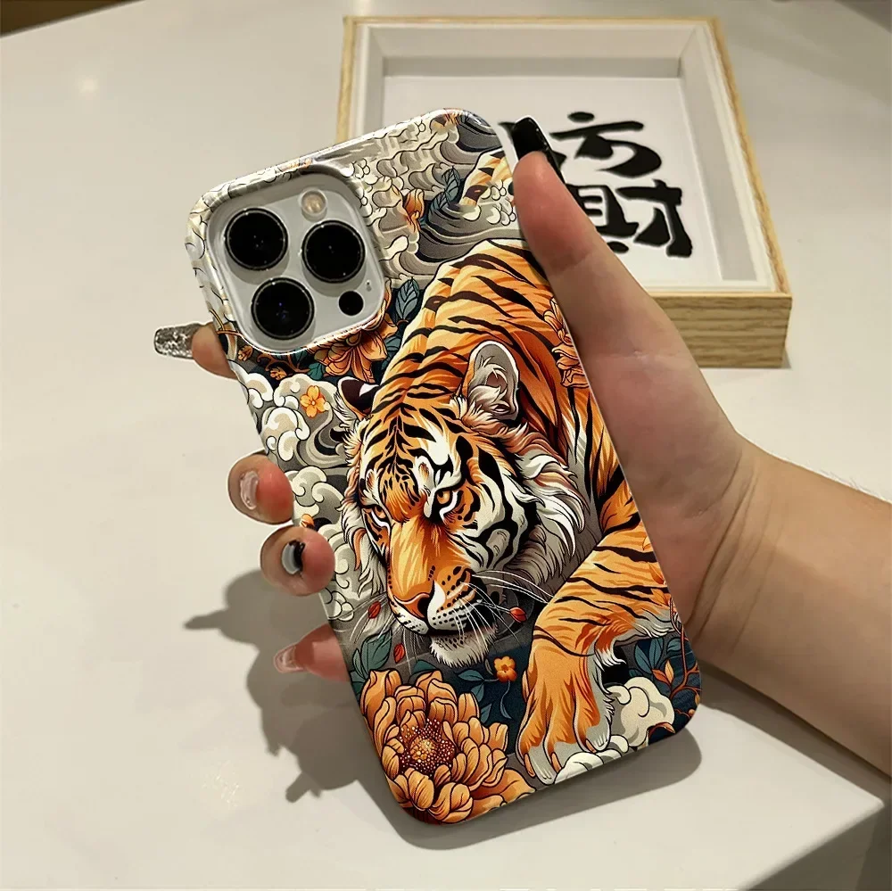 

Tiger Is Suitable for iPhone 15promax 2-in-1 Double-layer Phone Case 14plus All Inclusive 13 12pro Anti Drop 11 Protective Cover