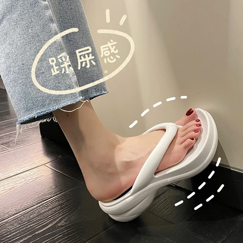 

Thick Sole Wedges Flip Flops For Women 2026 Summer Clip Platform Sandals Woman Non-slip Beach Slippers Girls Outdoor Slides