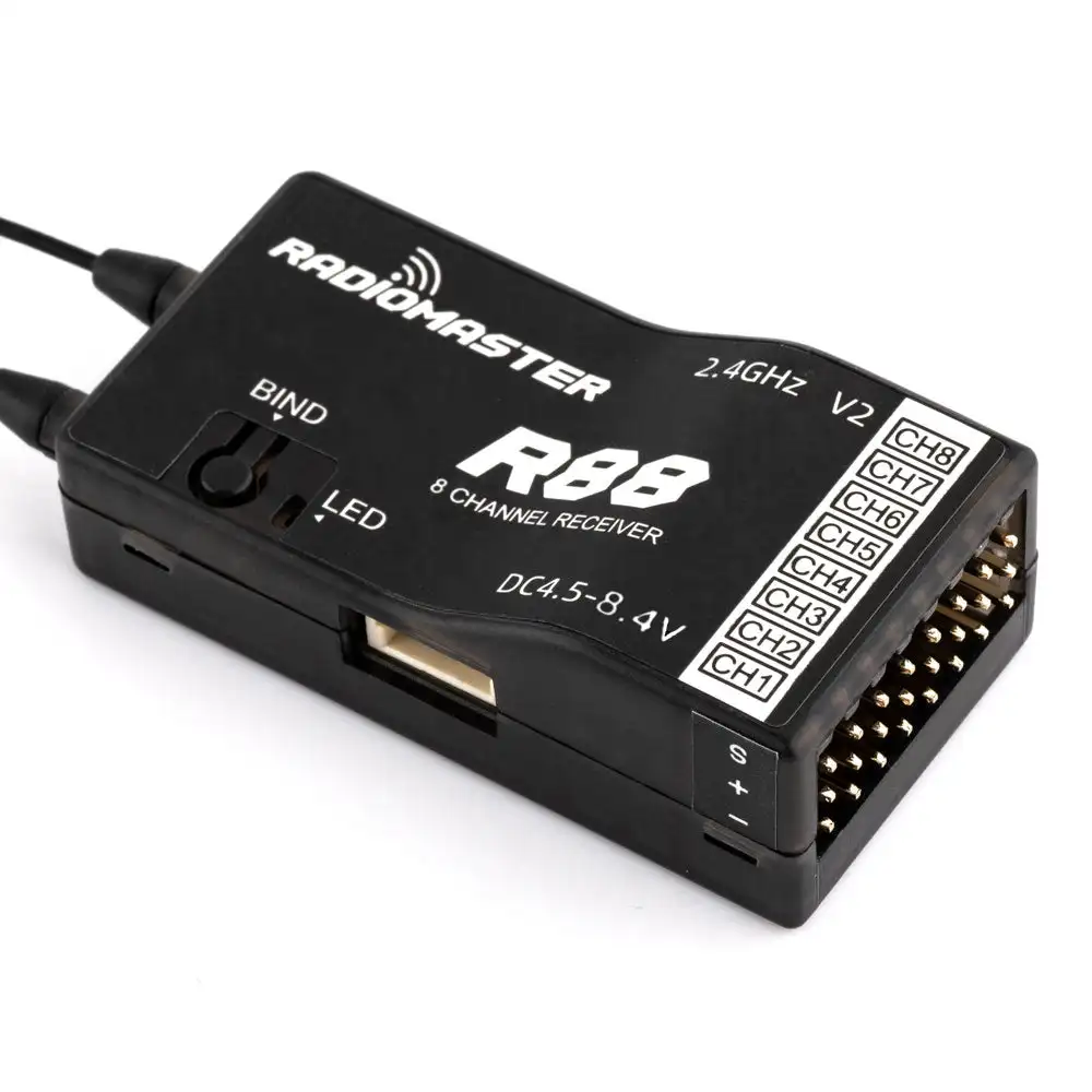 Radiomaster R88 V2 8CH 2.4GHz Receiver, D8/D16/SFHSS Compatible, PWM/SBUS Output, 4.5-8.4V, 11g, for RC Aircraft/Drone/Car