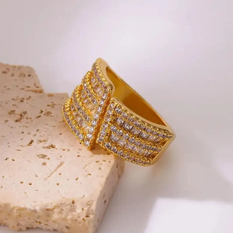 Anelli con zirconi geometrici vintage per donna Anello da dito aperto punk color oro in acciaio inossidabile Gioielli da sposa estetici bague femme