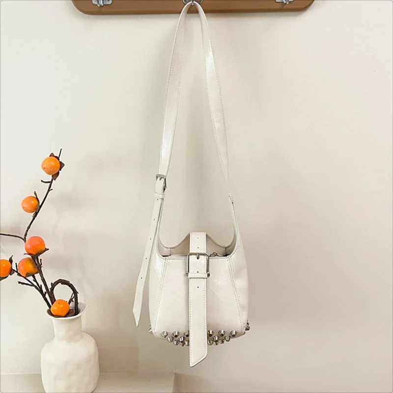 

Small Rivets PU Leather Bucket Bags for Women 2025 Niche Design Spicy Girl Crossbody Bags Female Handbag and Purses