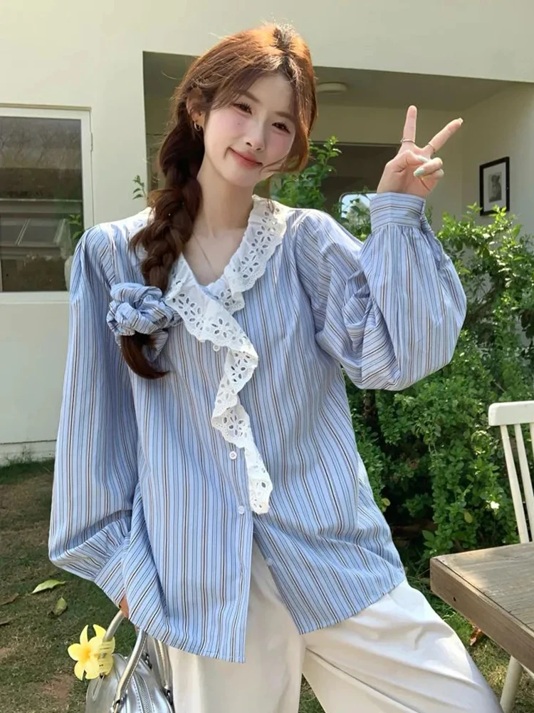 

Lace V Neck Striped Shirt Women Korean Fashion Loose Long Sleeve Patchwork Blouse Elegant Sweet Spring Chic Design Tops New