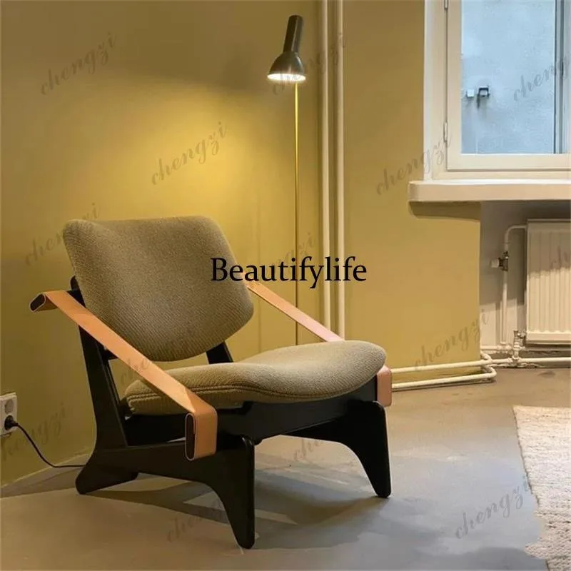Medieval style designer chair French retro modern chair creative solid wood single armrest negotiation chair