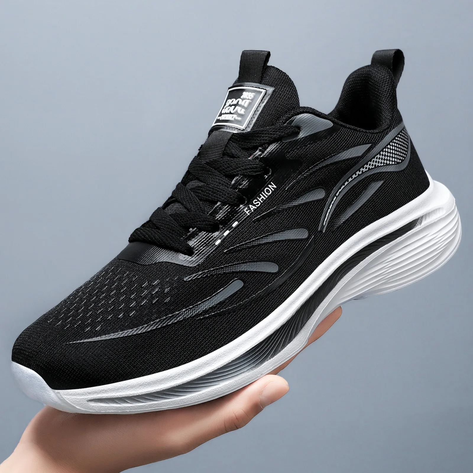 Men's large-sized casual sports shoes for leisure, lightweight and breathable, suitable for running, very comfortable