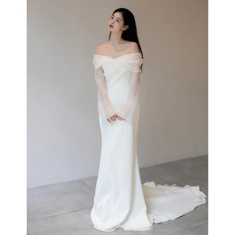 Épaules dénudées Satin léger mariage Super français Mori Style voyage sortie mariée élégant Simple coupe ajustée Mini robe Robes De Soirée