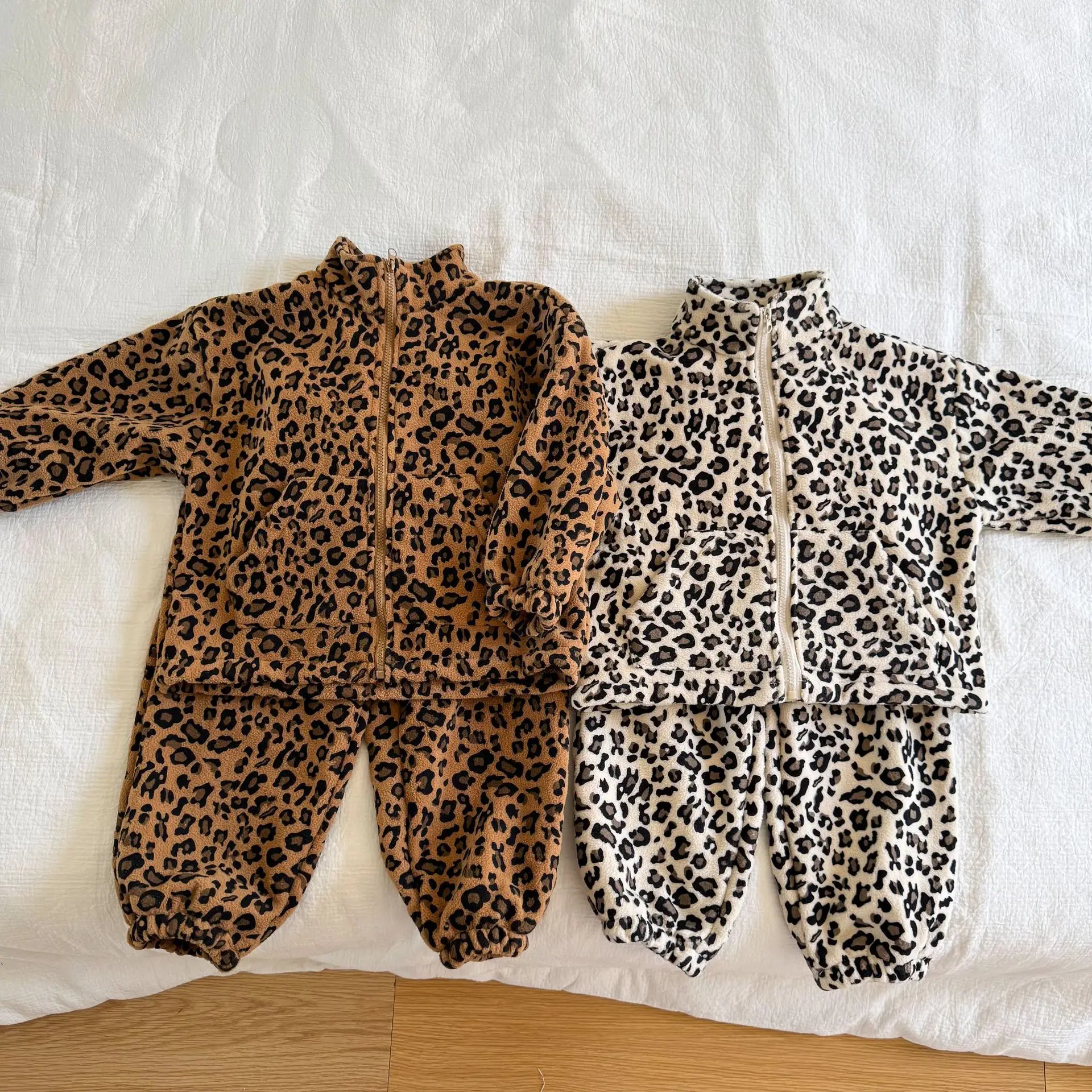 2026Autumn New Leopard Boys Plus Fleece Suit Sweater Coat+ Pant Casual Two Piece Set  Children's Polar Fleece Suit