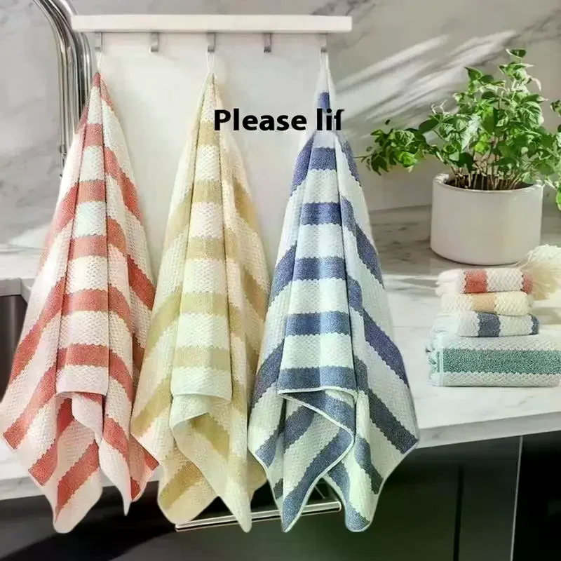 Coral Fleece Towels Thick Bath Towel Strong Water Absorption And Quick Drying Non Shedding Durable Suitable For Families Beaches