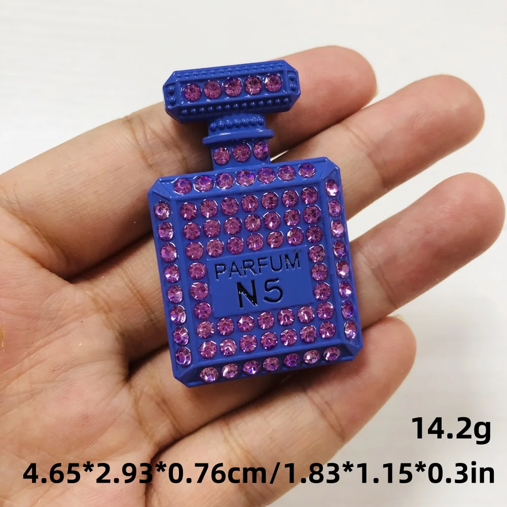 Botella de Perfume negra oscura de lujo, signo de dólar de mariposa, cadena roja rosa, dijes para bolso, suministros Diy, decoraciones para funda de teléfono basura, 2 uds.