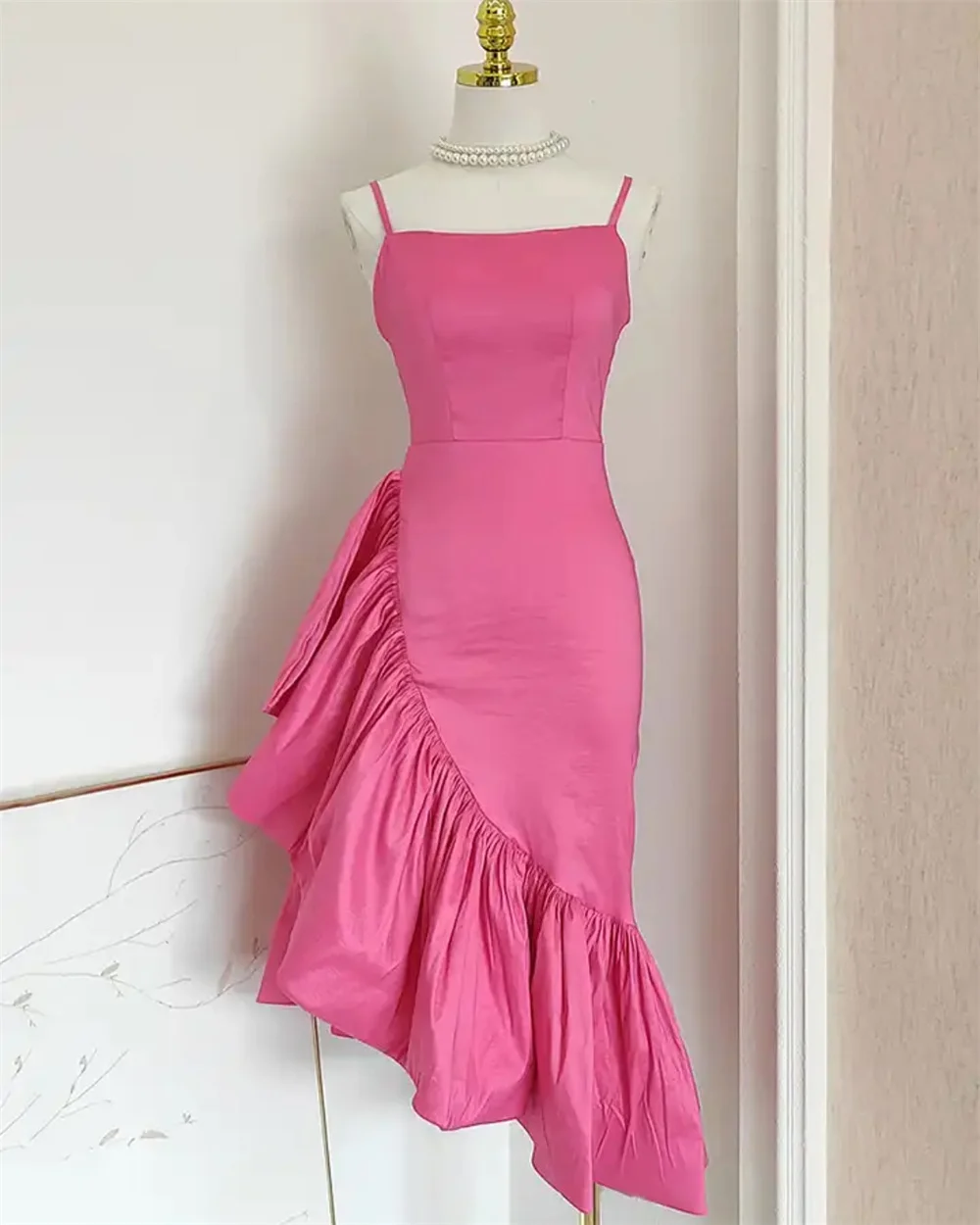 

Sexy Retro Jersey Pleat Ruched A-line Spaghetti strap Midi Dresses Homecoming Dresses Sizes Available Simple Matching Fashion