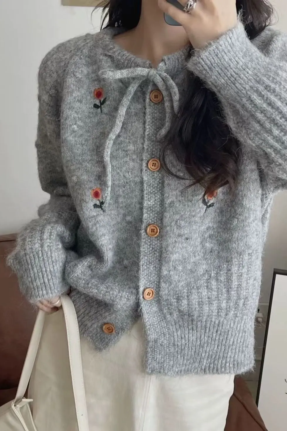 

Korobov Korean Sweet All Match Long Sleeve Single Breasted Flower Embroidery Lace Knitted Cardigan