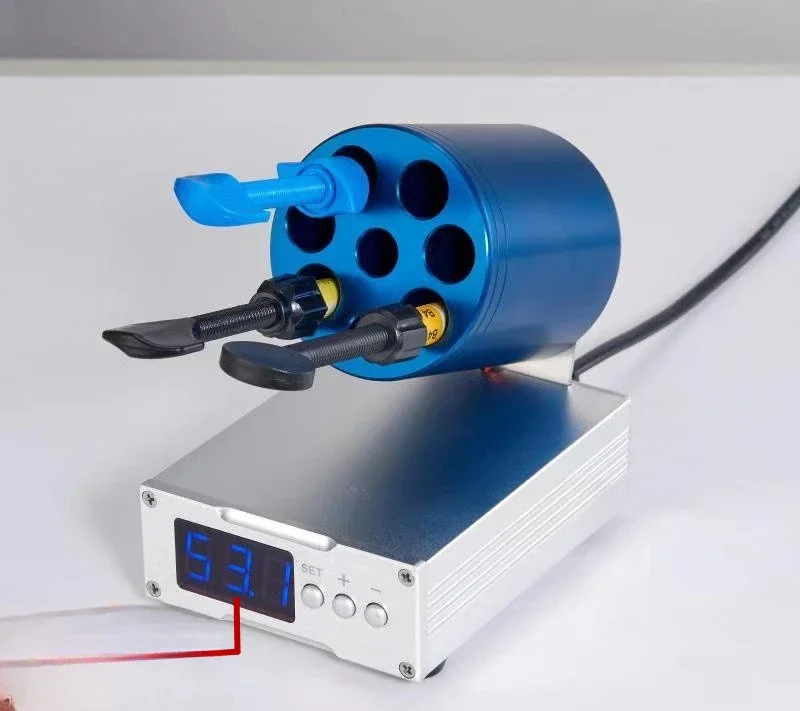 Dental resin heater with adjustable temperature