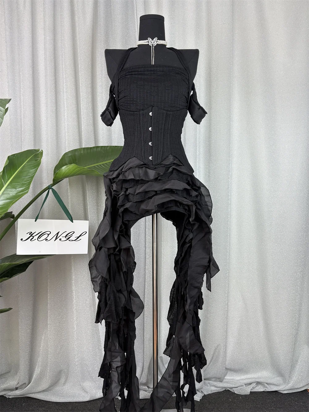 

High Quality Women Sexy Ruffles Draped Dress Three Piece Sets Design Halter Lace-up Corset Top+Shorts Party Cocktail Club Outfit