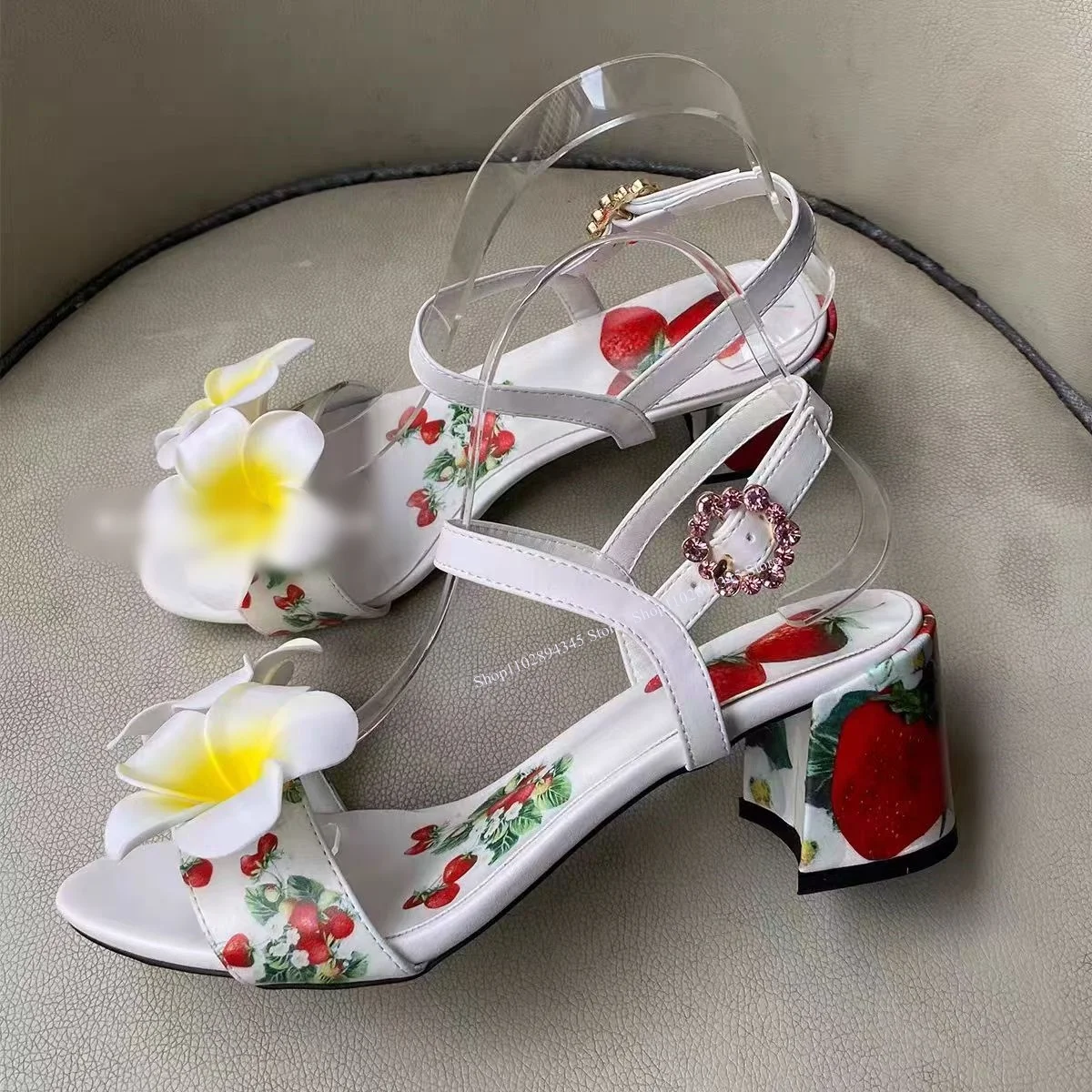 Białe sandały z płytkim wzorem, klamrą, na masywnym obcasie, z odkrytymi palcami, modne, seksowne, nowatorskie, w stylu western, letnie buty damskie, zapatillas mujer.