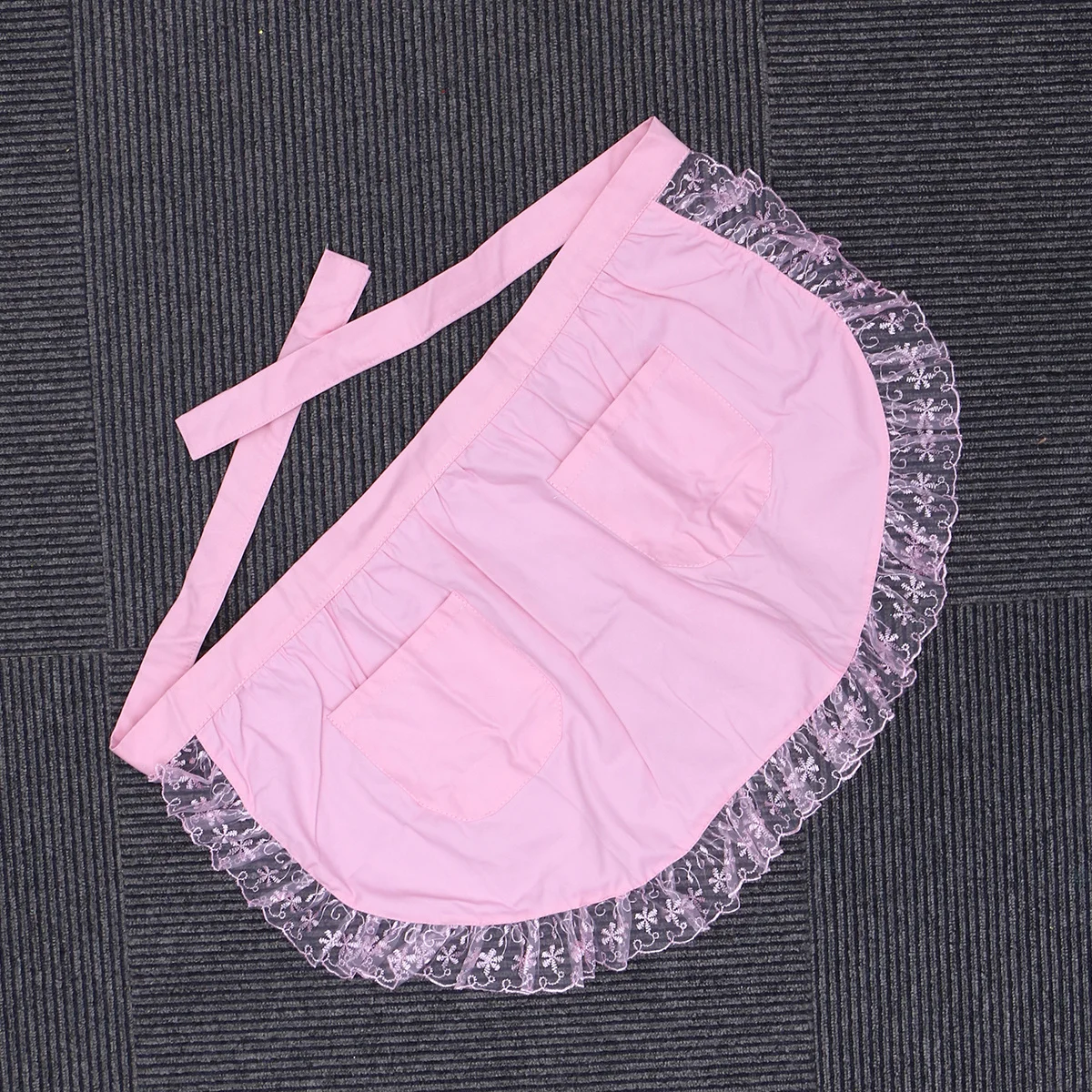 

Short Lace Apron in Pink for Maid Waitress Servant with Two Pockets Cotton Waist Kitchen Apron for Cooking Baking Cleaning Hotel