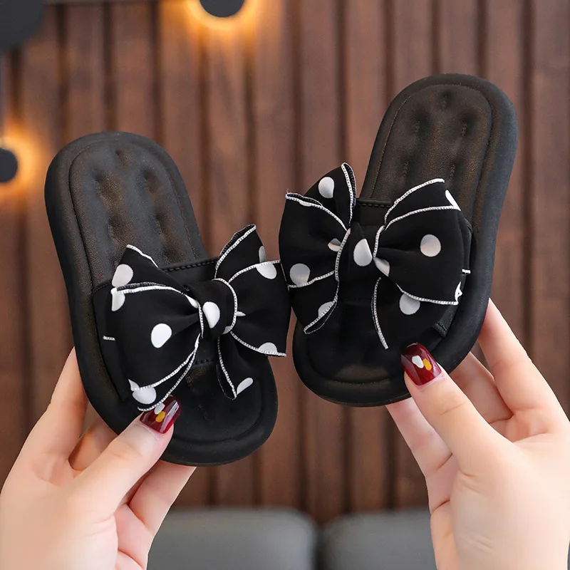 Zapatillas de princesa para niños y niñas, pantuflas bonitas de una palabra, antideslizantes, de fondo suave, con lazo, para el hogar, novedad de verano 2022