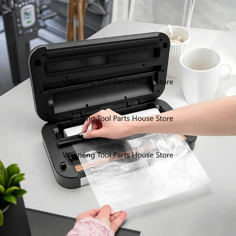 Mini Handheld Electric Vacuum Food Sealing Machine Portable Automatic Plastic Packaging for Kitchen Use