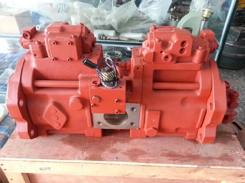 DX225 Hydraulic Main Pump K3v112 for Excavator K1000698E