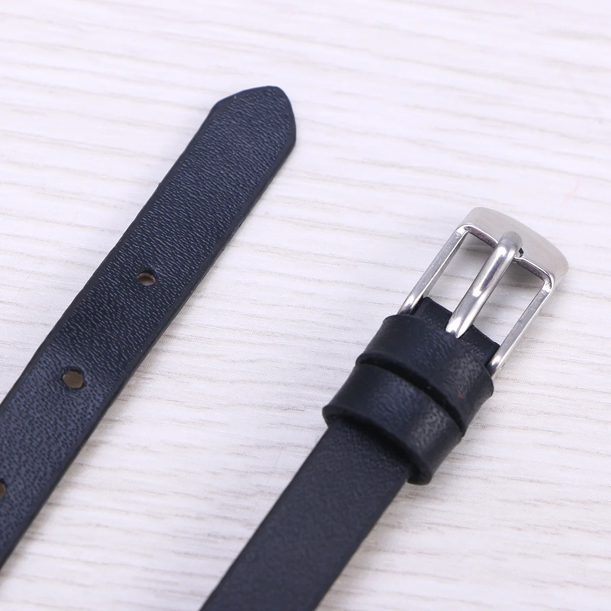 

Perfume Bracelet Stainless Steel Black Magnetic Closure For Women Belt Style Jewelry Gift Durable Fashion Accessory Bangle