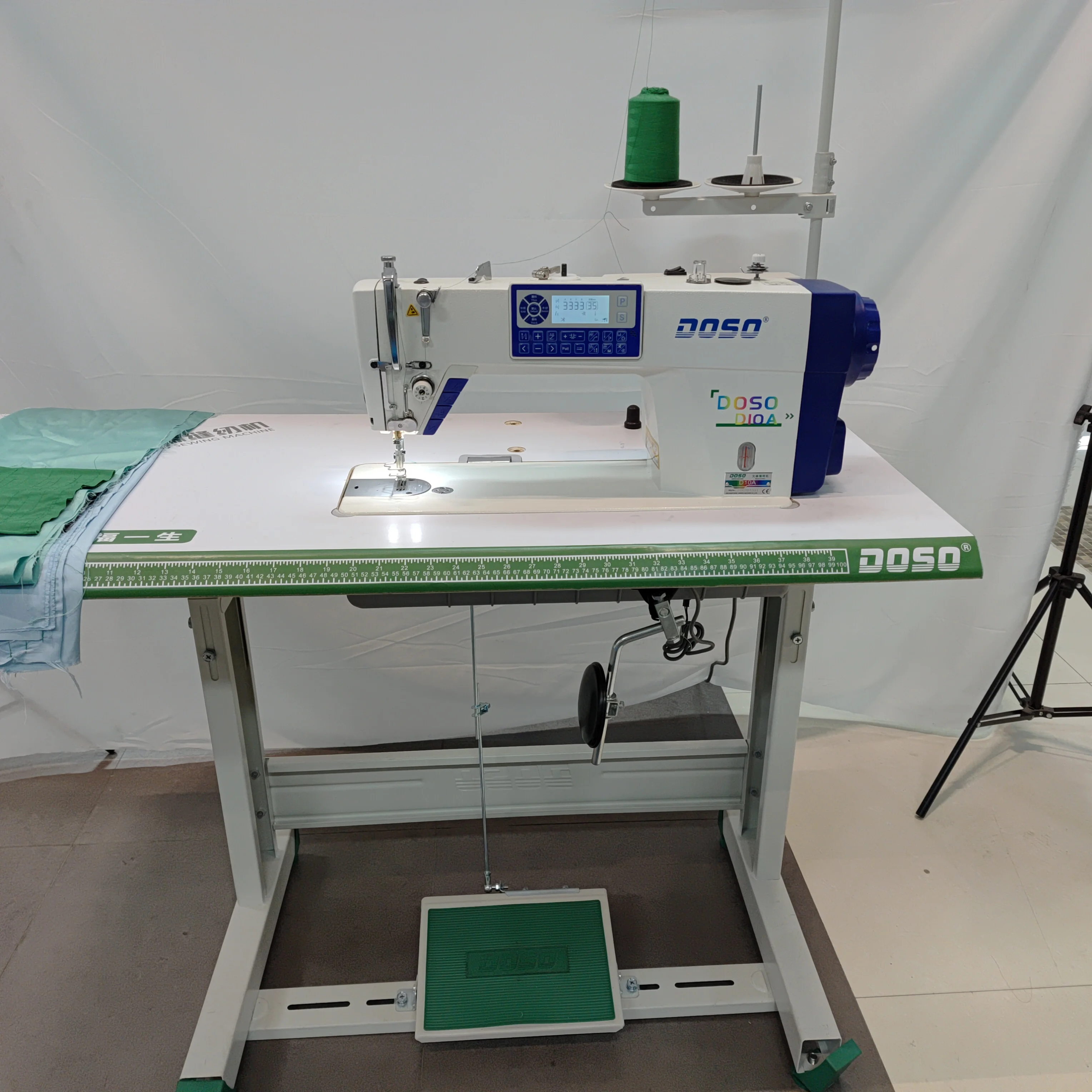 

Industrial High-Speed Lockstitch Sewing Machine Easy-to-Operate with Two-Way Feeding and Industrial Strength Motor