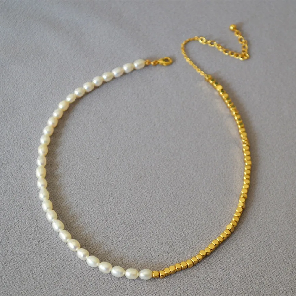 

2025 Autumn Winter Classic Freshwater Pearl Splicing Squarefaceted Shining Texture Bead Strand Necklace Clavicle Chain for Women