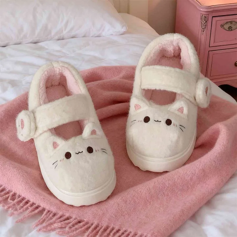 Oryginalne japońskie kawaii lolita bawełniane buty jesienno-zimowe kapcie domowe dziewczęce z kreskówkowym kotem, zapinane na rzep, z grubą podeszwą.