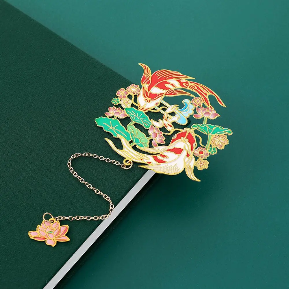 Design Stationery Peacock Bookmark Hollow Design Bookmarks Metal Bookmark Chinese Style Brass Bookmark Vintage Cutout Bookmark