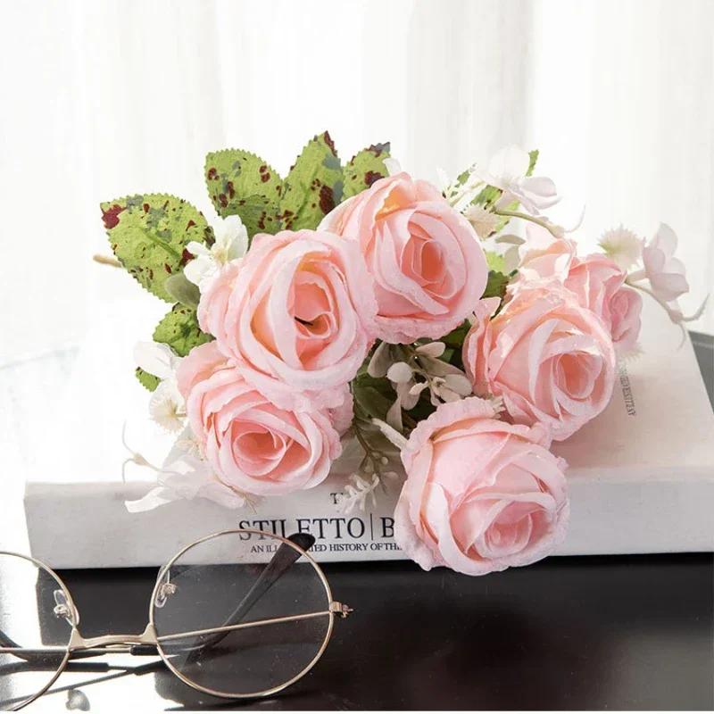 ยุโรป rose ประดิษฐ์ดอกไม้ผ้าไหมคุณภาพสูงงานแต่งงานตกแต่งวันหยุดฤดูหนาวดอกไม้สีแดงตกแต่งฤดูใบไม้ร่วง