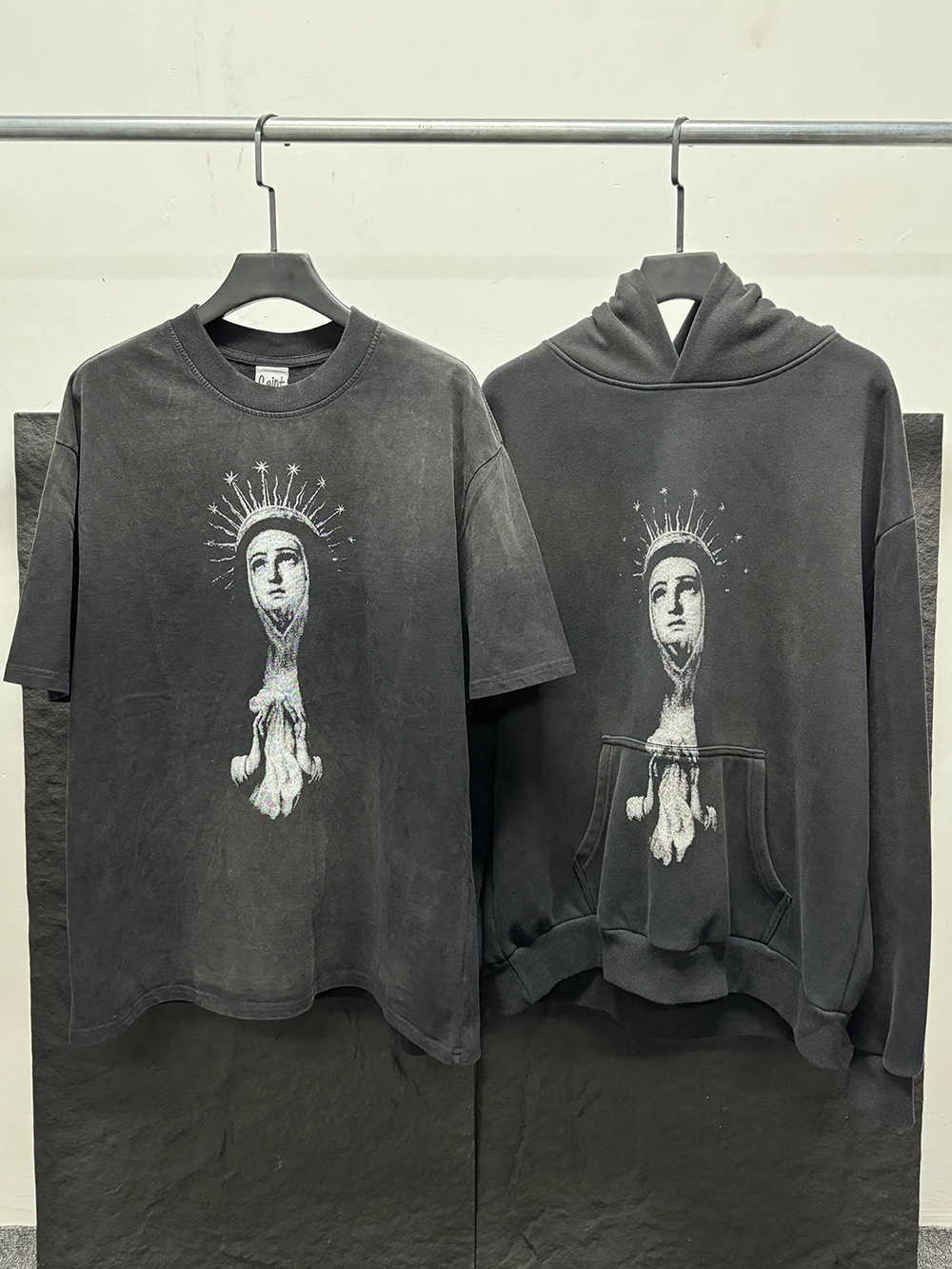 25ss SAINT T shirt Vintage Washed Black Streetwear Graphics Print Overszie Tee Tops Men HipHop Cotton Loose T Shirt For Men