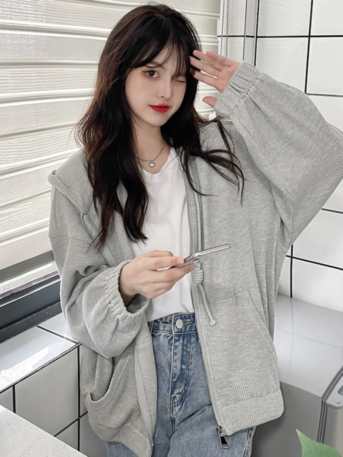 Sweat à capuche décontracté et ample pour femme, Jaet, couleur polyvalente, fermeture à glissière, longueur longue, automne 2024