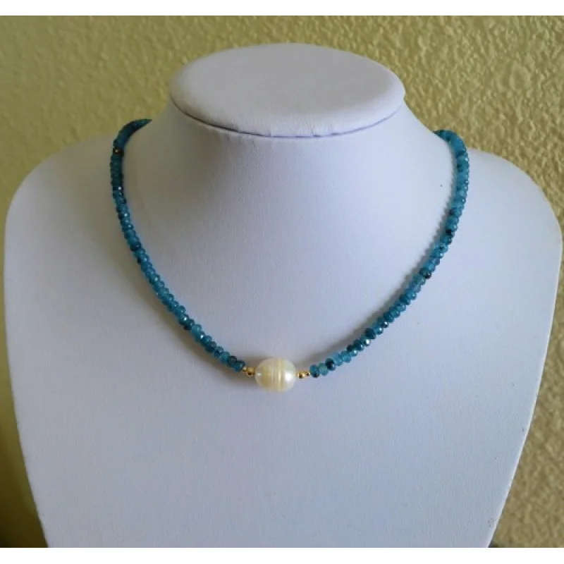 

Beautiful Natural Faceted Blue Sapphire South Sea Pearl Yellow Gold Necklace