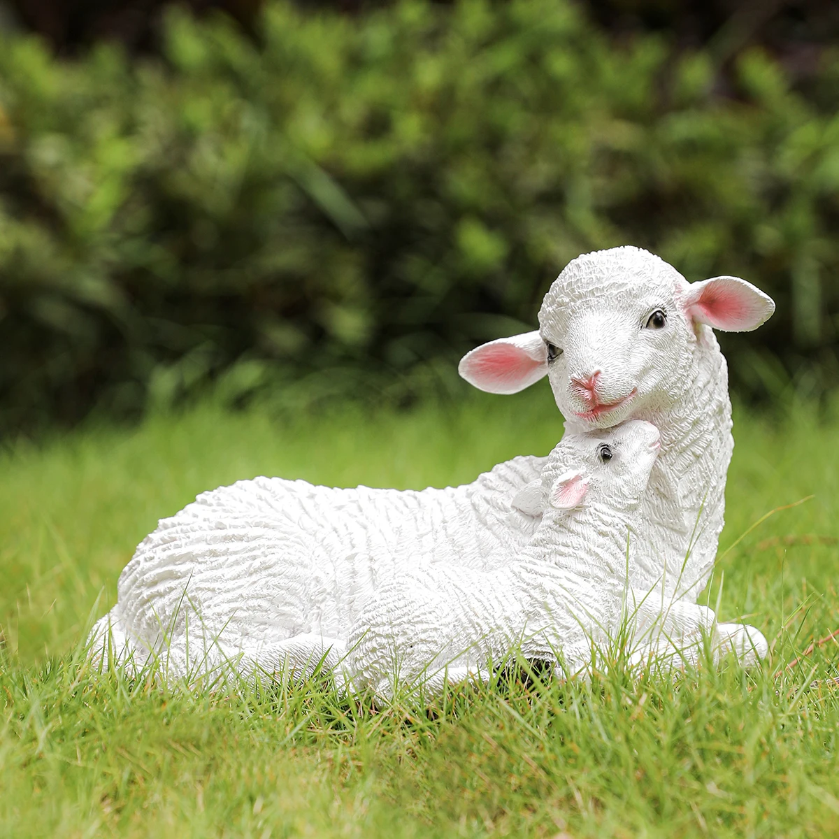 2 pcs Resin Figurine Lamb Ornament Decor for Garden Farmyard Artificial Lamb Mother Baby Sheep Outdoor Sculptures for Garden