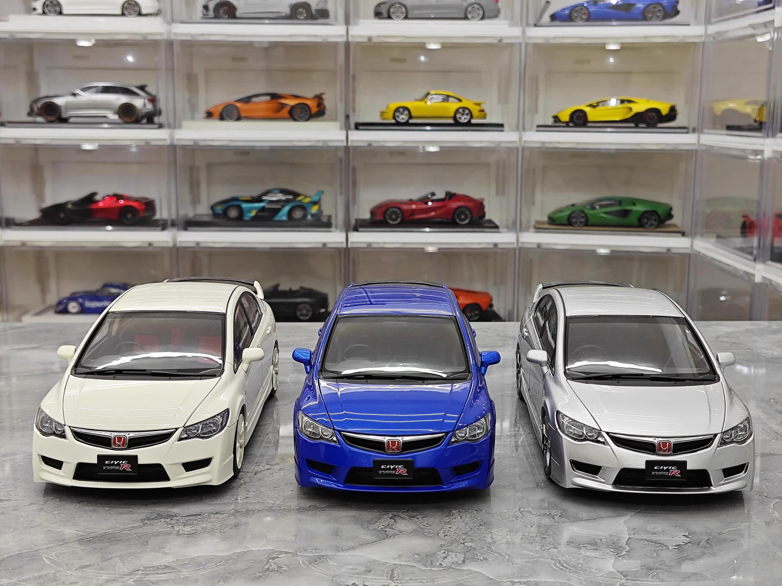 

Металлическая литая модель автомобиля Motorhelix 1/18 Honda Civic TYPE R FD2 раннего 2007 года, подарок