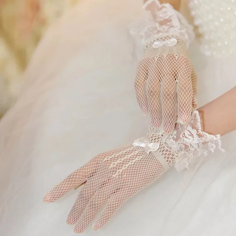 Short Lace Bride Gloves Bow Sheer Fishnet Mesh White Gloves For Women Bridal Wedding Dress Full Finger Mittens Party Accessories