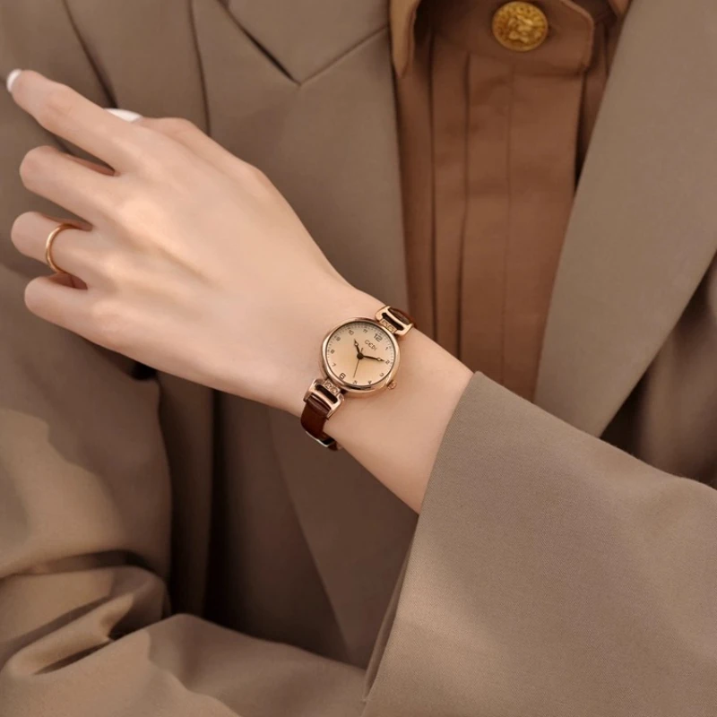 Classic Trend Ladies Watch Small Exquisite Light Luxury Niche Elegant Retro  Waterproof Dial 2025 New Quartz Watch Birthday Gift