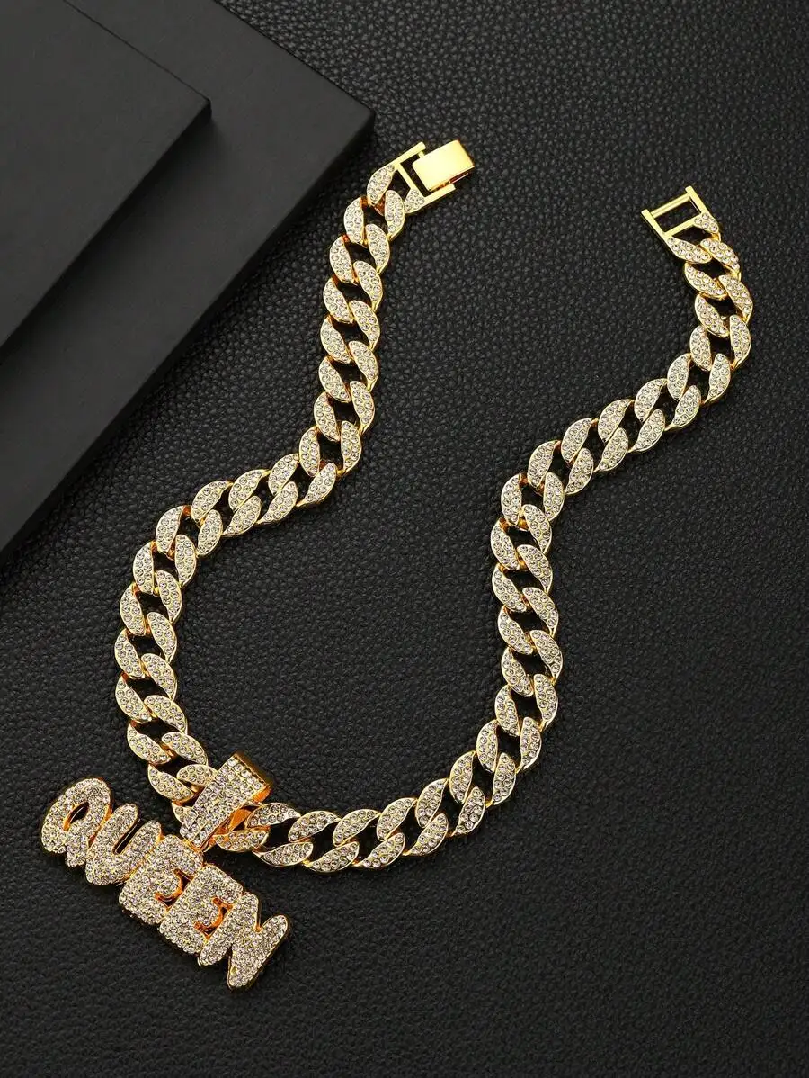 

Alloy Diamond-Encrusted Queen Letter Pendant Necklace For Festival Party