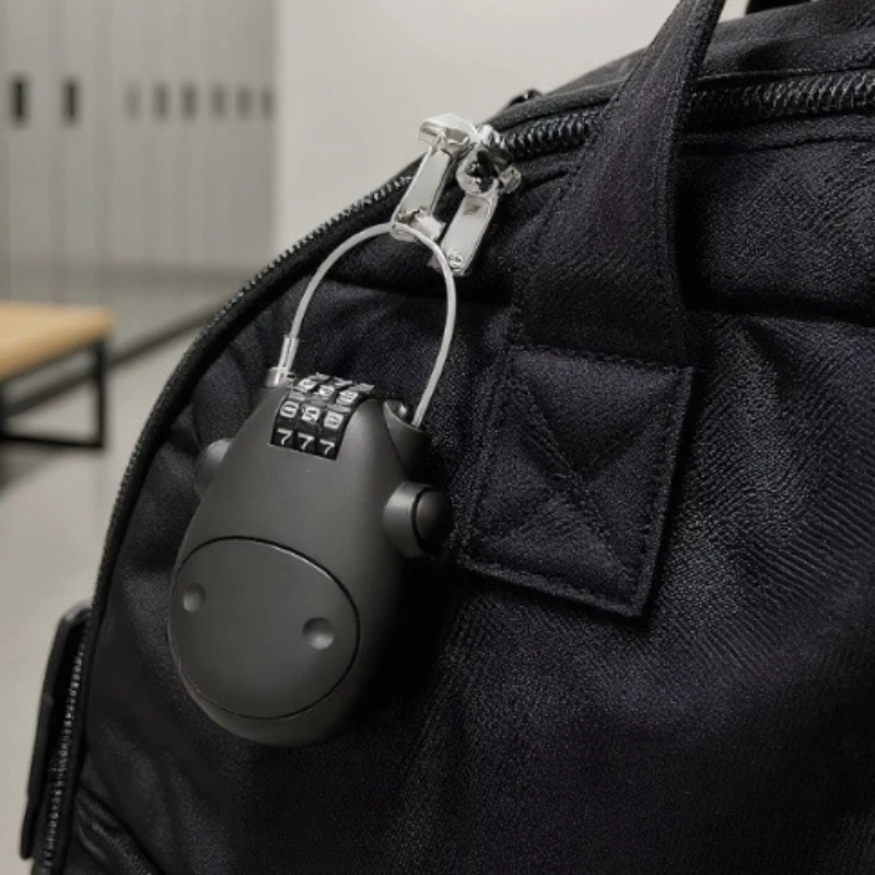 

Один замок, бесконечная безопасность! Универсальный комбинированный замок для шлемов, велосипедов и колес — высокая точность, без ключей.