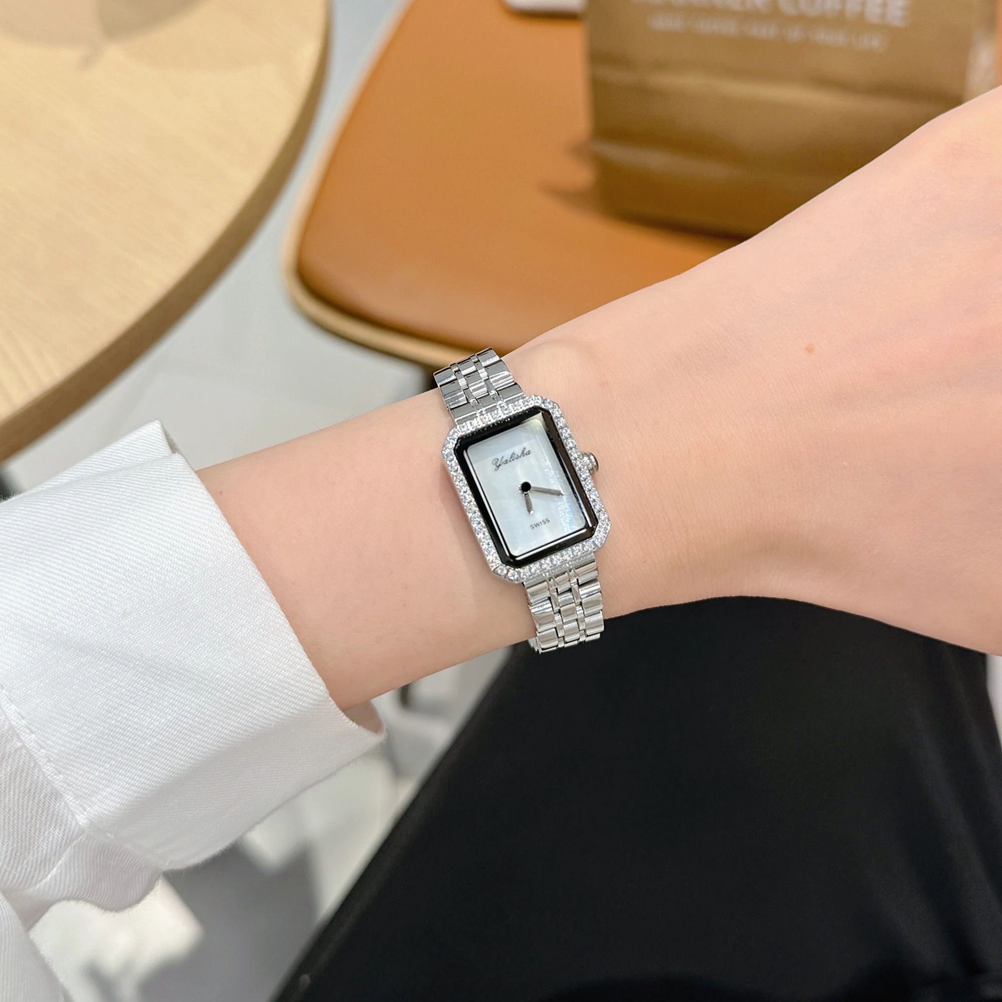 Top Brand Square Full Diamond Women's Watch Simple Luxury Elegant Fashion Quartz Watch Niche Casual Business Women's Gift Table