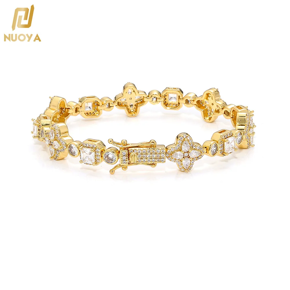 Distinctive icy ornament for street styling, unisex Sugar Cube Link Bracelet crafted in PT950 Platinum set with sparkling