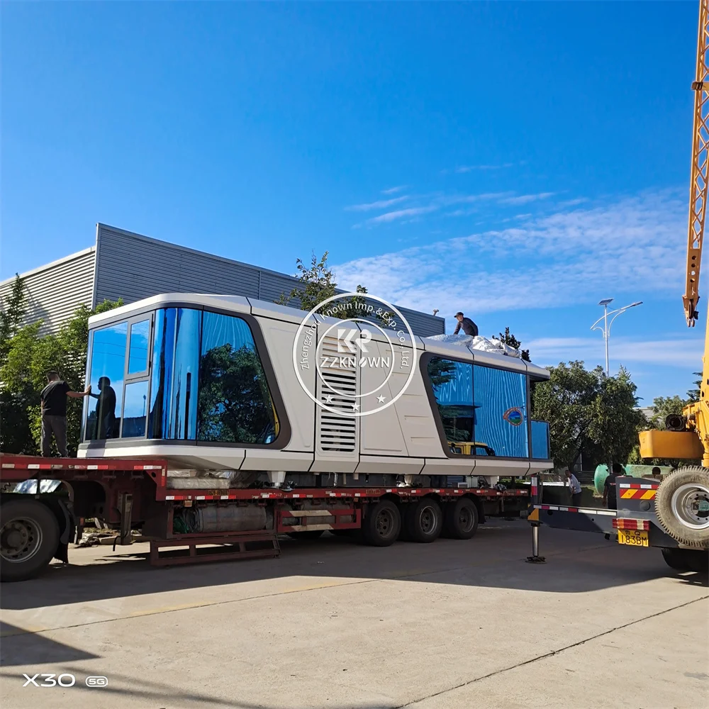 Modular Mobile Prefabricated House Modular Capsule Home High-Quality Materials Smart Modular Prefab Capsule House for Outdoor
