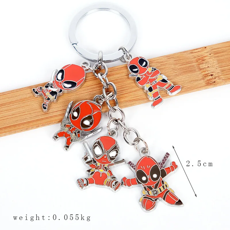 

Marvel Anime Deadpool Metal Keychain Five-piece Set with Multiple Pendants Three-dimensional Key Chain Marvel Surrounding Gift