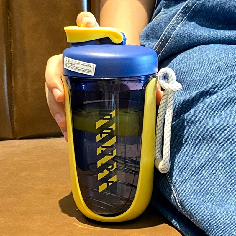 Portable Fitness Strawberries Life Shaker Cup with Handle for Smoothie Supplemental Fitness Drink Cup Large Capacity
