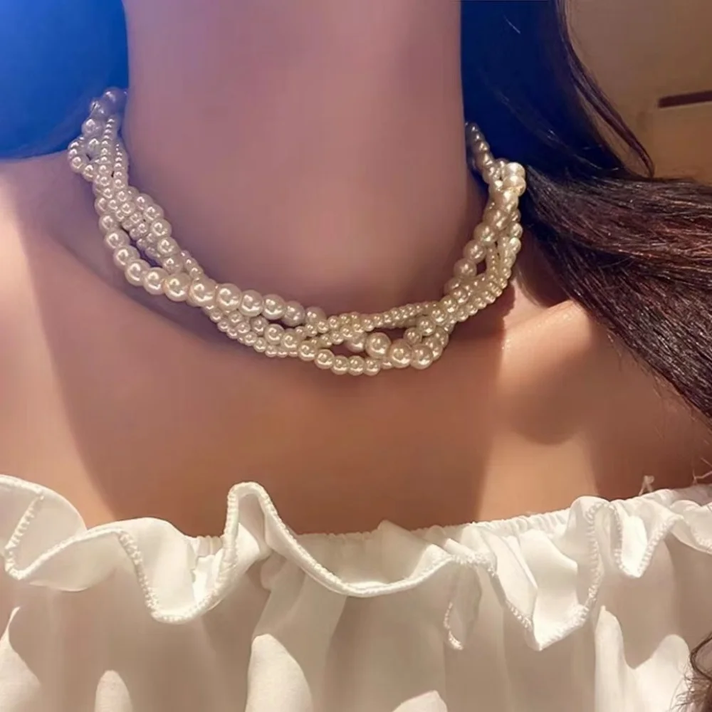Vintage Twining Multilayer Pearl Choker Necklaces Women Elegant Imitation Pearl Clavicle Chain Party Jewelry Accessories Gift