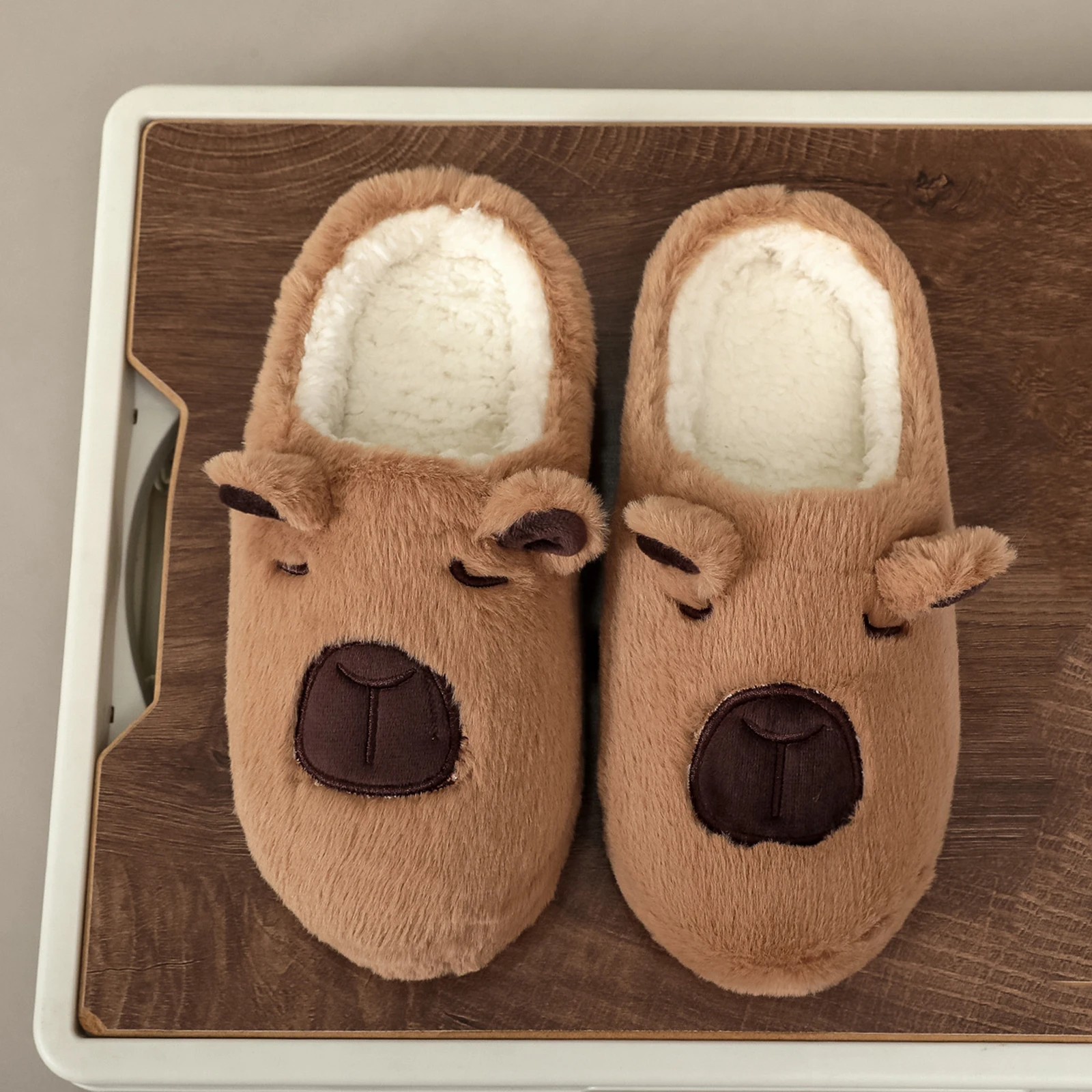 

Удобные меховые тапочки Capybara, нескользящая теплая домашняя обувь без шнуровки, мягкие плюшевые тапочки на толстой подошве на зиму-осень