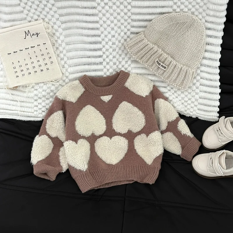 Warmer Pullover für Jungen und Mädchen, Oberteil für Kinder, 2025, Winter-Herz, beige, koreanische Strickwaren, Baby-verdicktes Oberteil, 0–4 Jahre alte Kinderkleidung